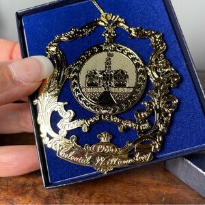 Gold colonial Williamsburg Christmas tree ornament